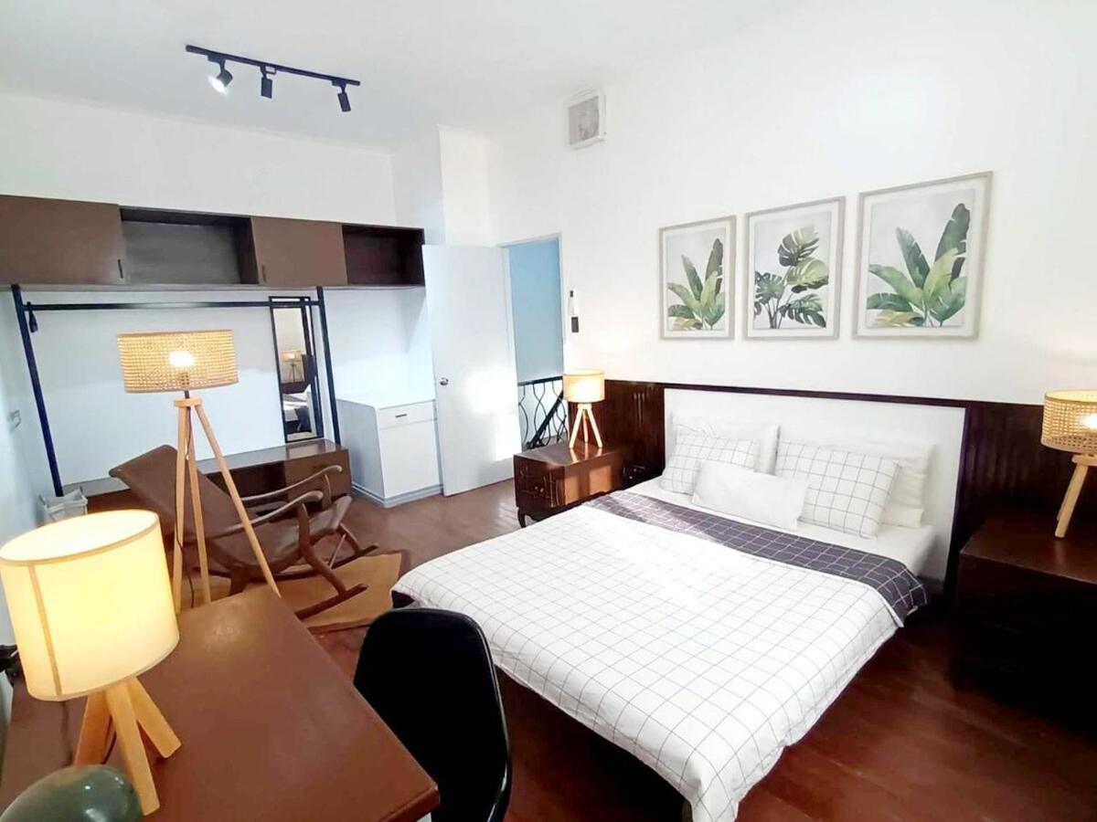 Apartment 2a2j Manila